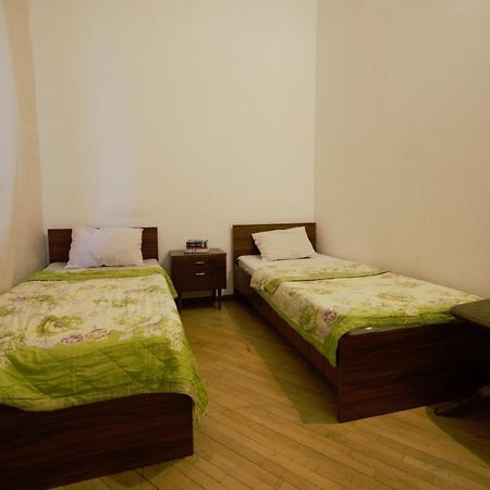 Backpackers Hostel Тбилиси Экстерьер фото
