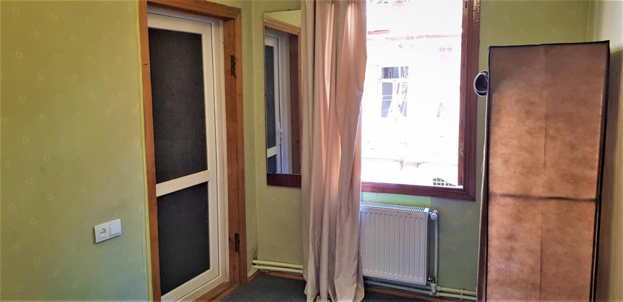 Backpackers Hostel Тбилиси Экстерьер фото