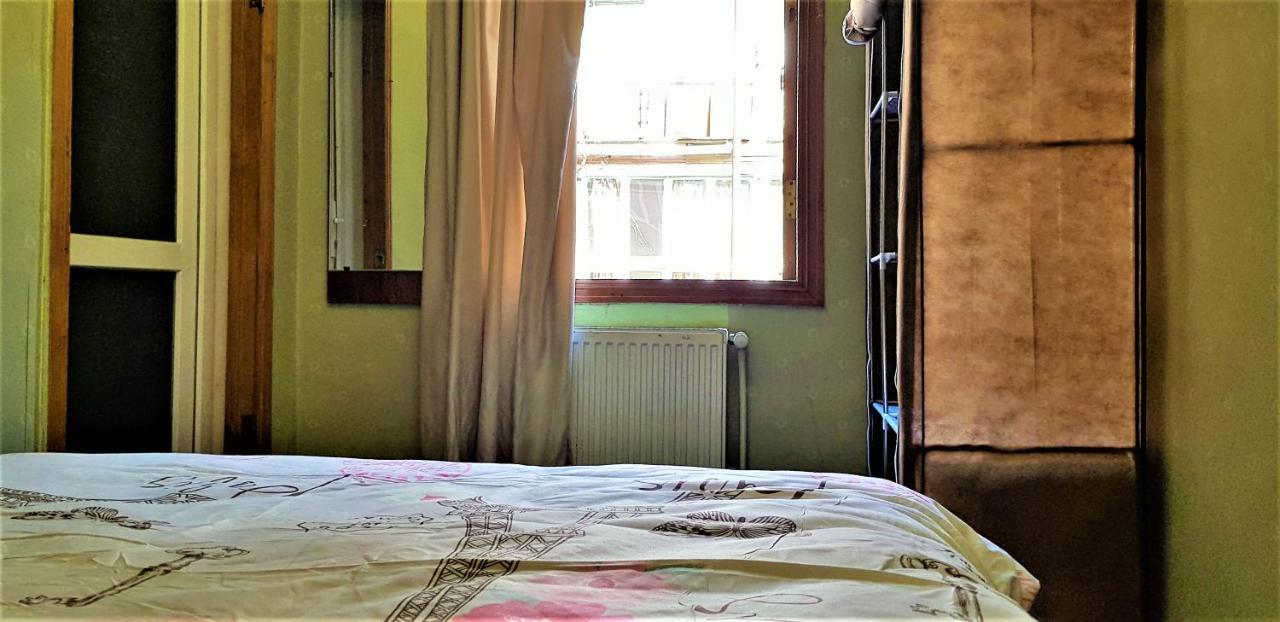Backpackers Hostel Тбилиси Экстерьер фото