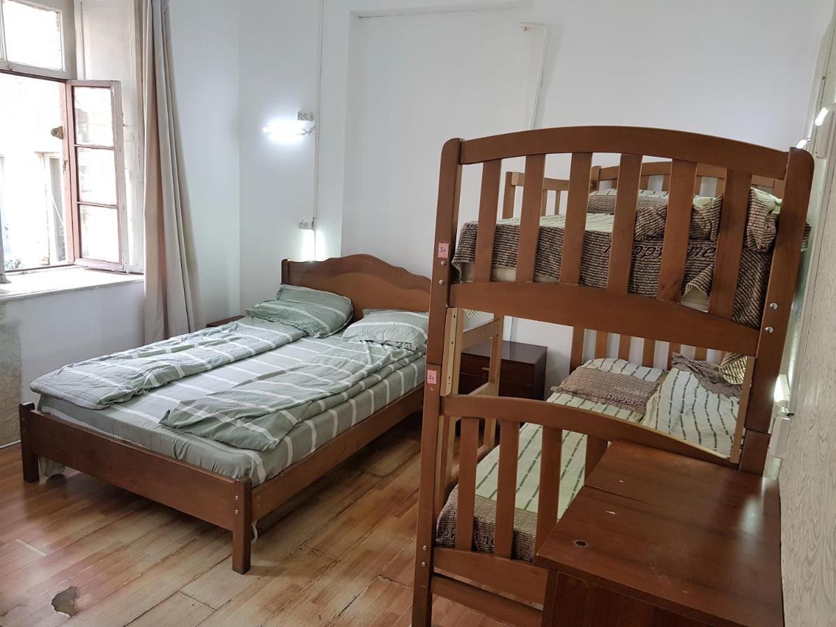 Backpackers Hostel Тбилиси Экстерьер фото