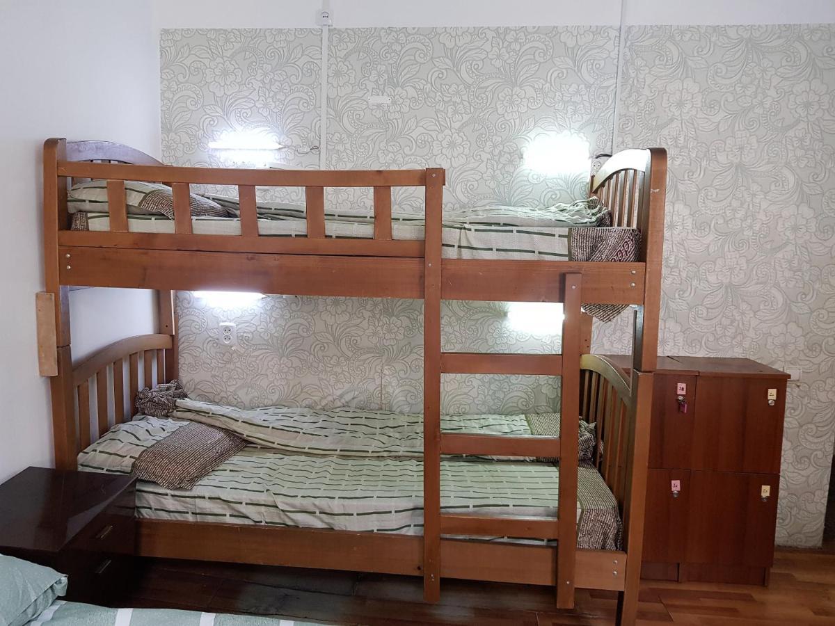 Backpackers Hostel Тбилиси Экстерьер фото