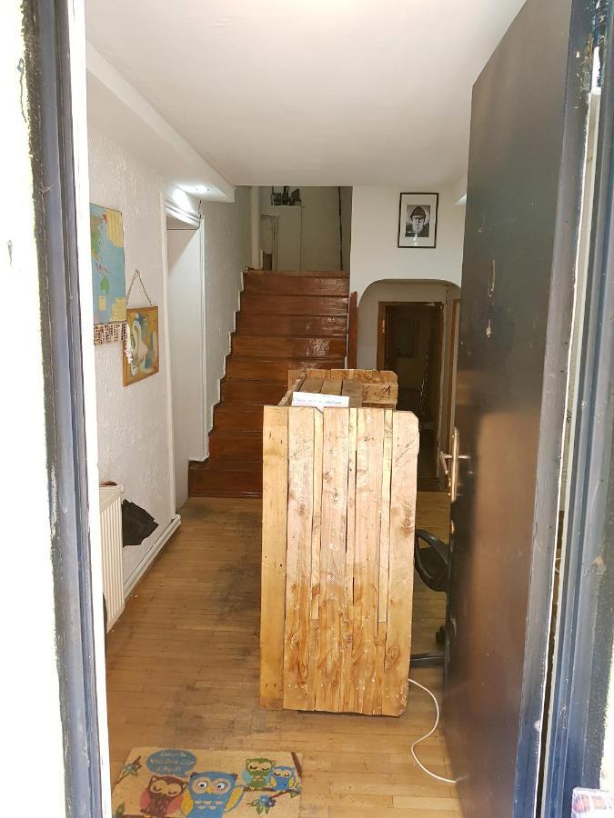 Backpackers Hostel Тбилиси Экстерьер фото
