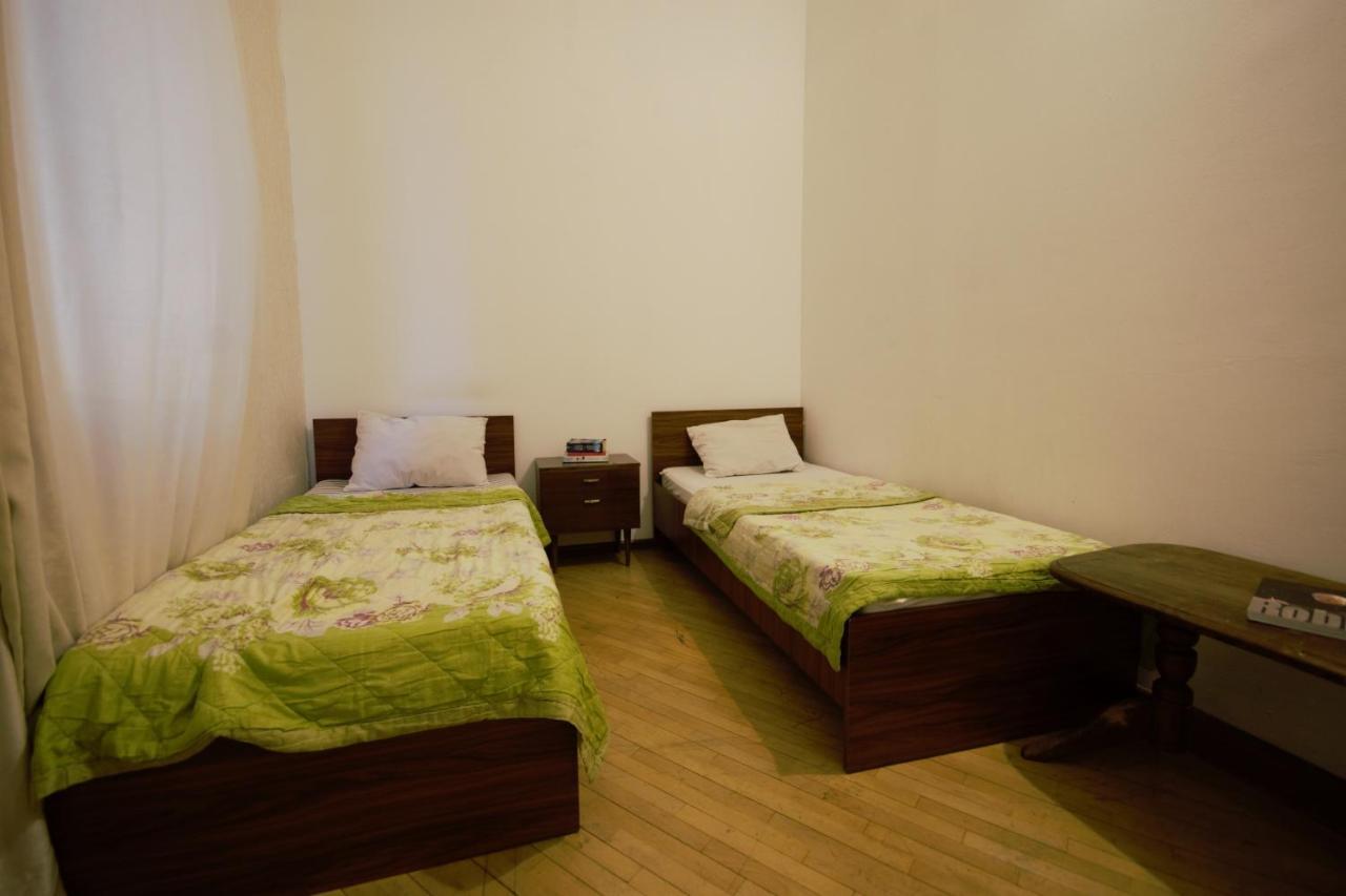 Backpackers Hostel Тбилиси Экстерьер фото
